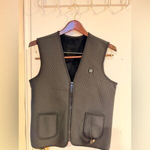 Black Quilted Vest USB Power for extra Warm